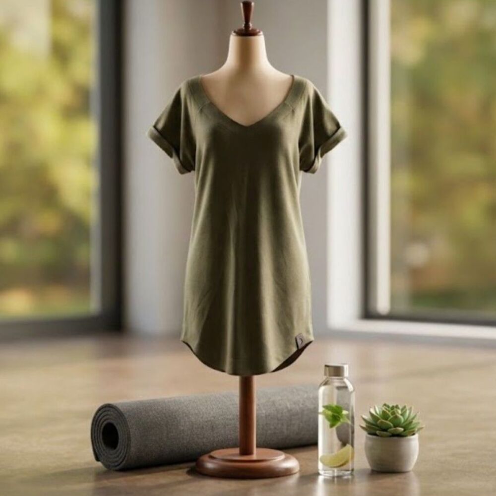Half Moon Modern Movement Olive Green Active Tunic V-Neck Top Size S